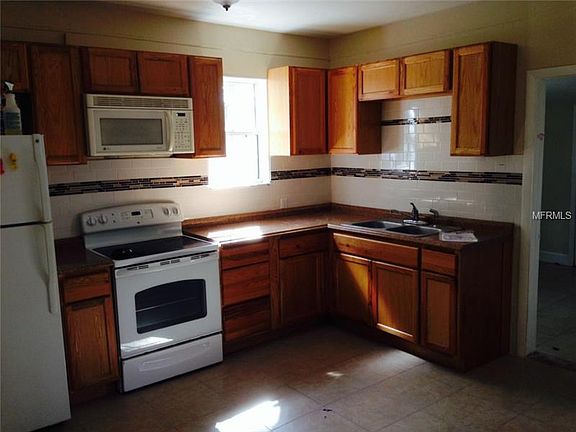 3rd image of 2912 N Massachusetts Ave