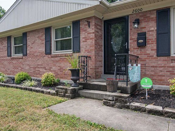 2nd image of 2600 Woodsdale Ave