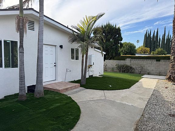 4th image of 6531 Gaviota Ave