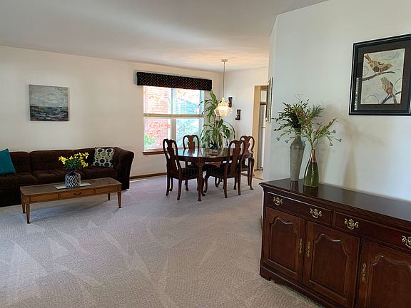 3rd image of 273 Bingham Cir
