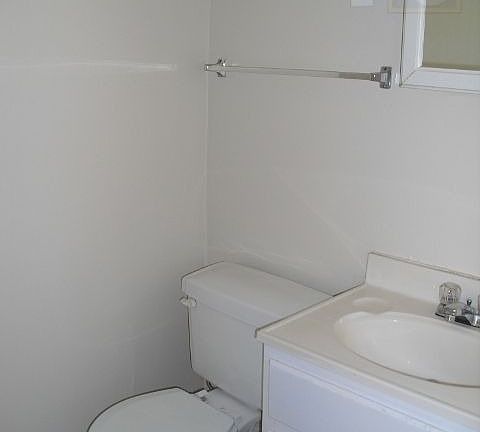 4th image of 5709 N Magnolia Ave APT 2C