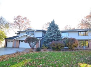 21 Runnymede Ct, Rochester, NY 14618
