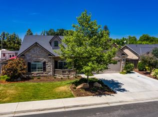 2208 N Arbor Ave, Hanford, CA 93230