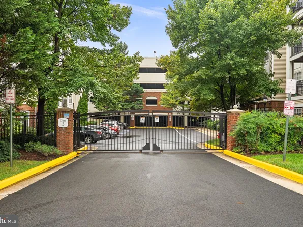 12949 Centre Park Cir APT 301, Herndon, VA 20171