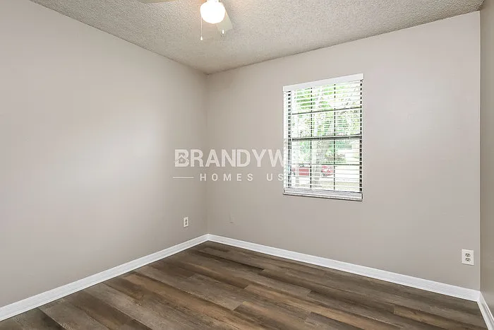 6813 Westborough Ln — Photo 11