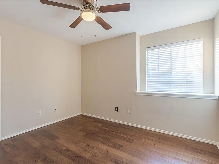 7700 Portland Trl — Photo 23