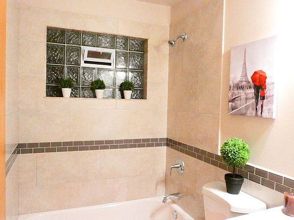 4th image of 5041 N 70th St #3