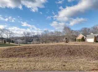 197 Pebble Beach Dr, Bristol, VA 24202