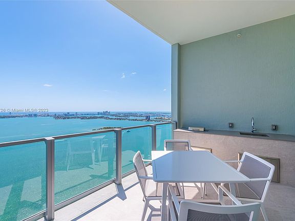 4th image of 2900 NE 7th Ave Penthouse 4703