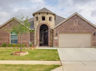 105 Derby Ln, Lake Dallas, TX 75065