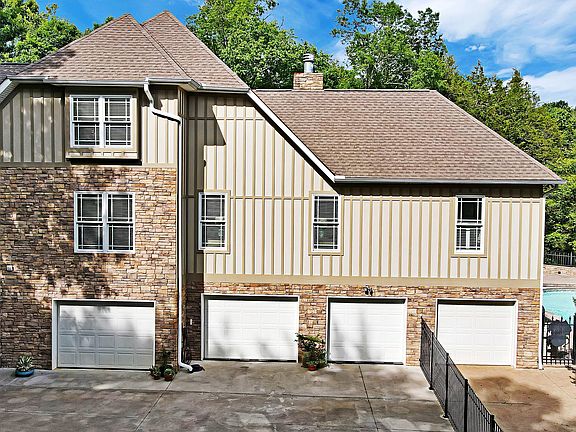 5th image of 6016 Hidden Brook Ln