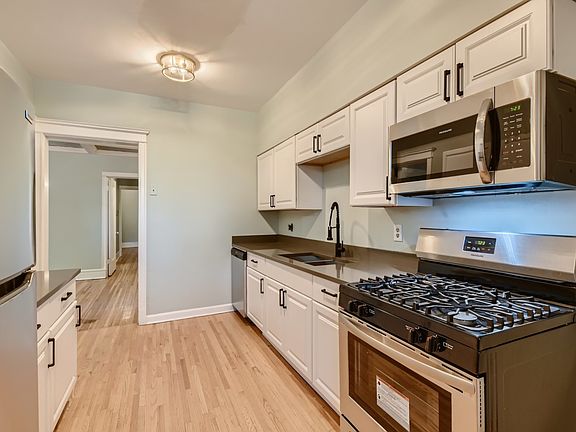 3rd image of 4515 N Ashland Ave #2S