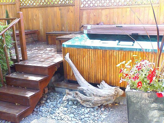 Hot Tub 2008