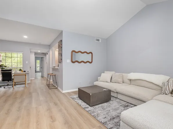 12660 Hillcrest Rd APT 4204, Dallas, TX 75230