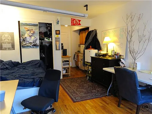 Rented by DSA Realty | media 7