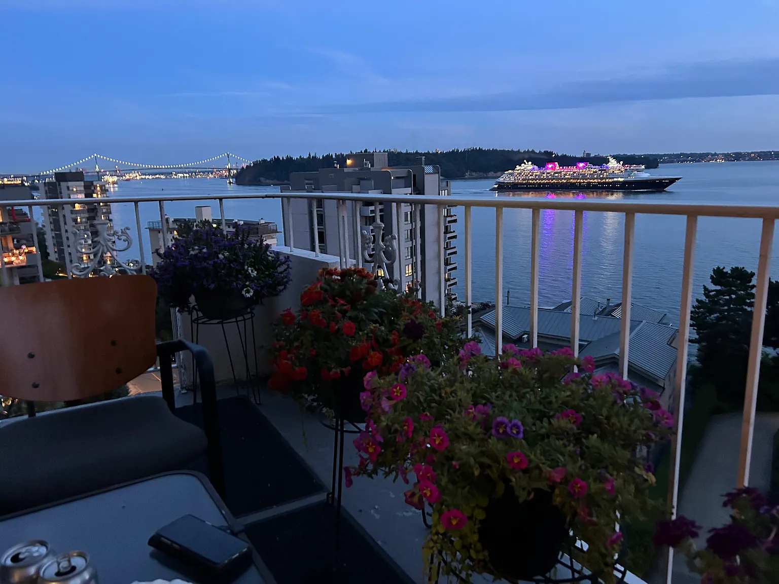 2 bed, 1500 sqft, $5,500 — Photo 2