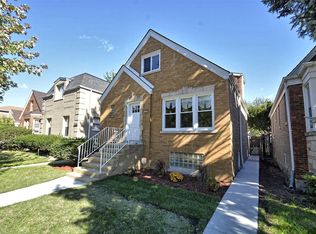 7151 S Richmond St, Chicago, IL 60629