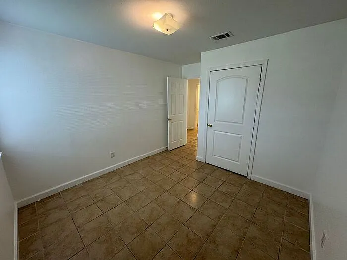1600 Green Briar Pkwy #A — Photo 10