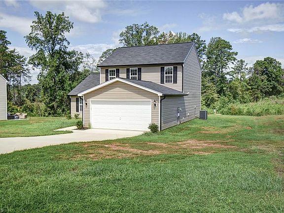 5th image of 4127 Emmas Way