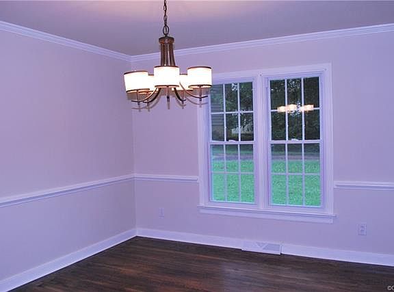 4th image of 8903 Wadsworth Way