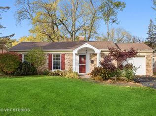 302 N Dryden Pl, Arlington Heights, IL 60004