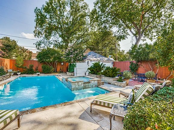 2nd image of 4517 San Carlos Dr
