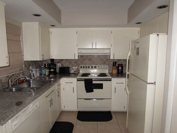 5th image of 7812 Autumn Wood Dr