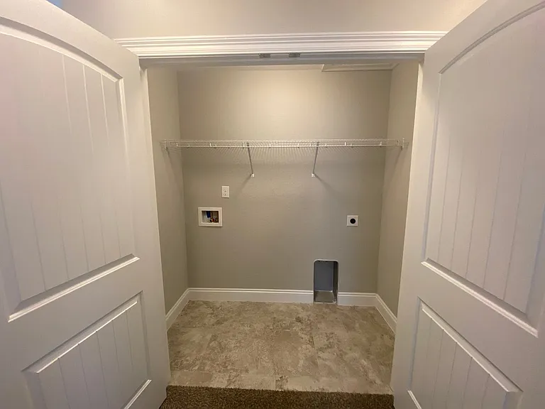 8461 Laredo St — Photo 37