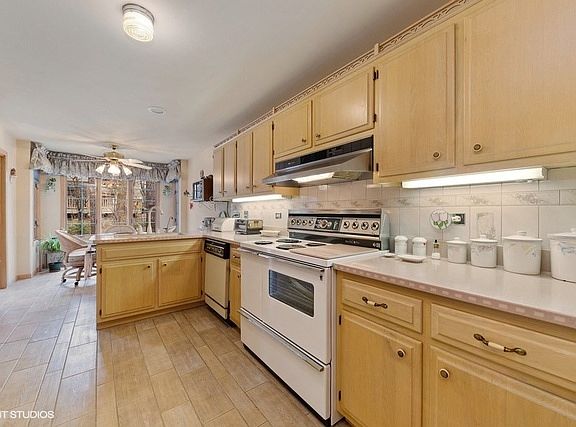 4th image of 1108 Ponderosa Ct #V4b4a1