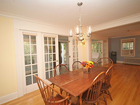 DR Extends to Parlor