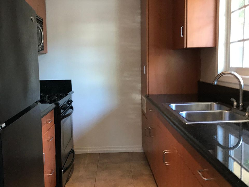 1st image of 7404 Fountain Ave APT B