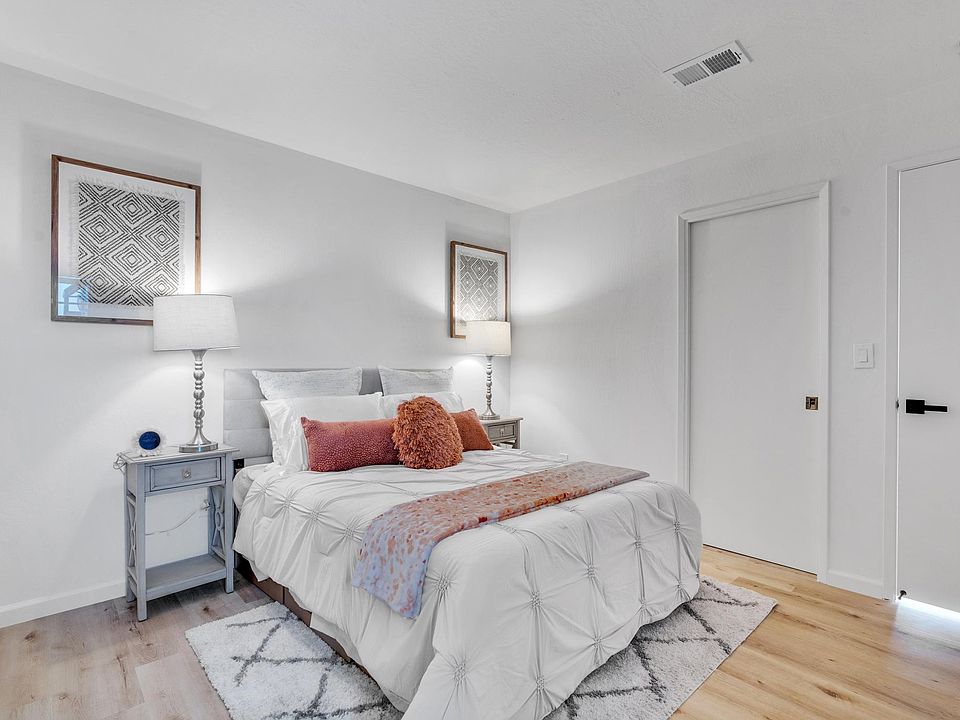 1st image of 5339 Grasswood Cir
