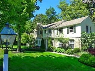 31049 E Landerwood Rd, Pepper Pike, OH 44124