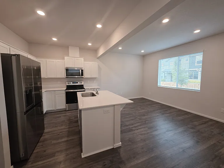 2605 NE 115th Pl — Photo 7