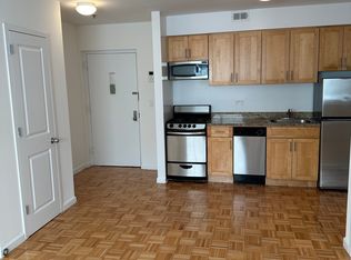31-12 31st St #5, Astoria, NY 11106