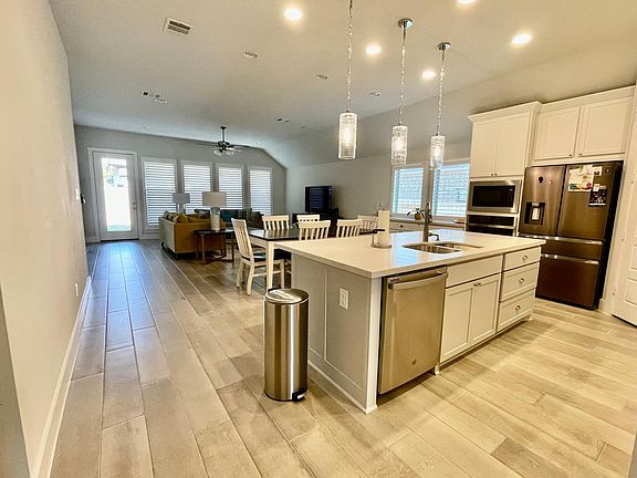 5th image of 246 Eagle Ford Dr