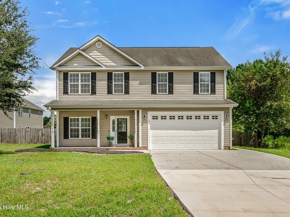 135 Barbour Road, Hubert, NC 28539