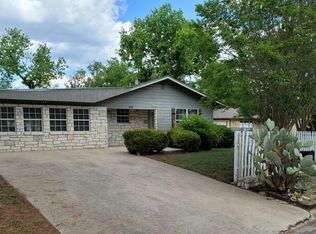 610 Rees St, Kerrville, TX 78028