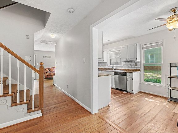 4th image of 808 Hilton Dr