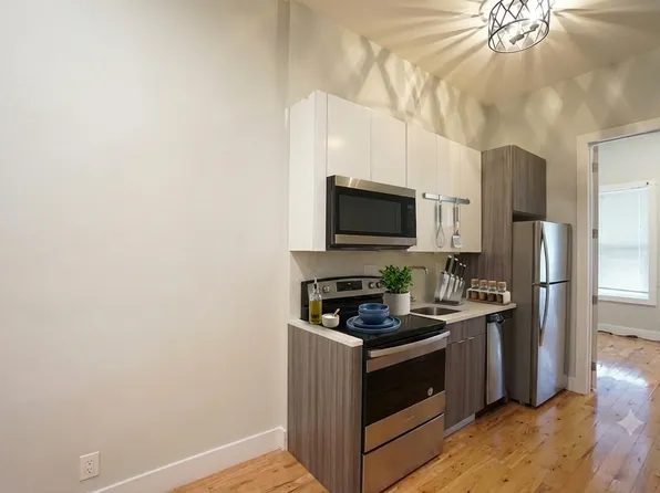 583 Onderdonk Ave APT 2, Ridgewood, NY 11385