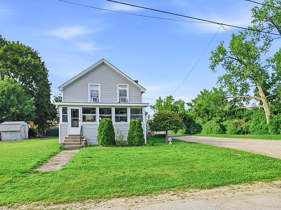 3rd image of 40 Myrtle Street