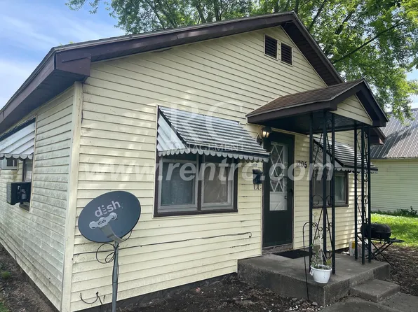 1205.5 Marion St, Danville, IL 61832