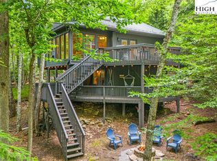 321 Charter Hills Rd, Banner Elk, NC 28604