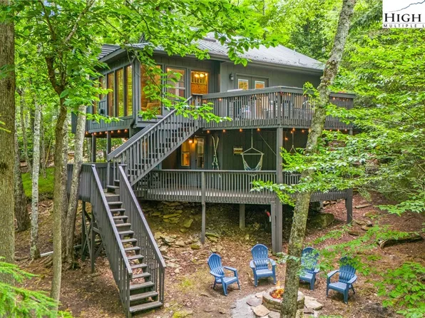 321 Charter Hills Road, Beech Mountain, NC 28604