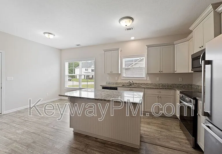 335 Koweta Way — Photo 8
