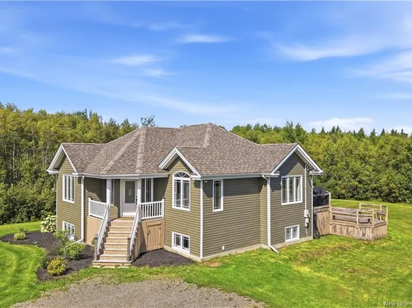 30 Merlot Ln, Dundas, NB E4R 0A9