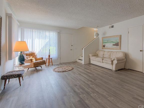 5th image of 2795 Woodshire Dr