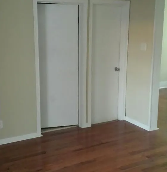 1120 Cedar Ave #1 — Photo 8