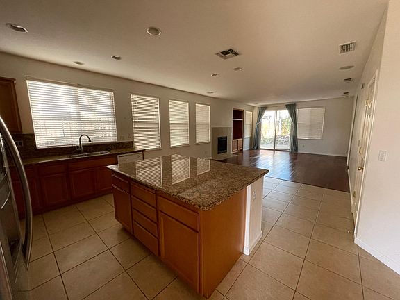 Kitchen and livingroom