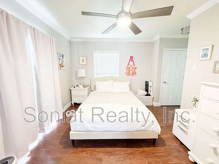 3101 Saint Charles Ave #7 — Photo 9